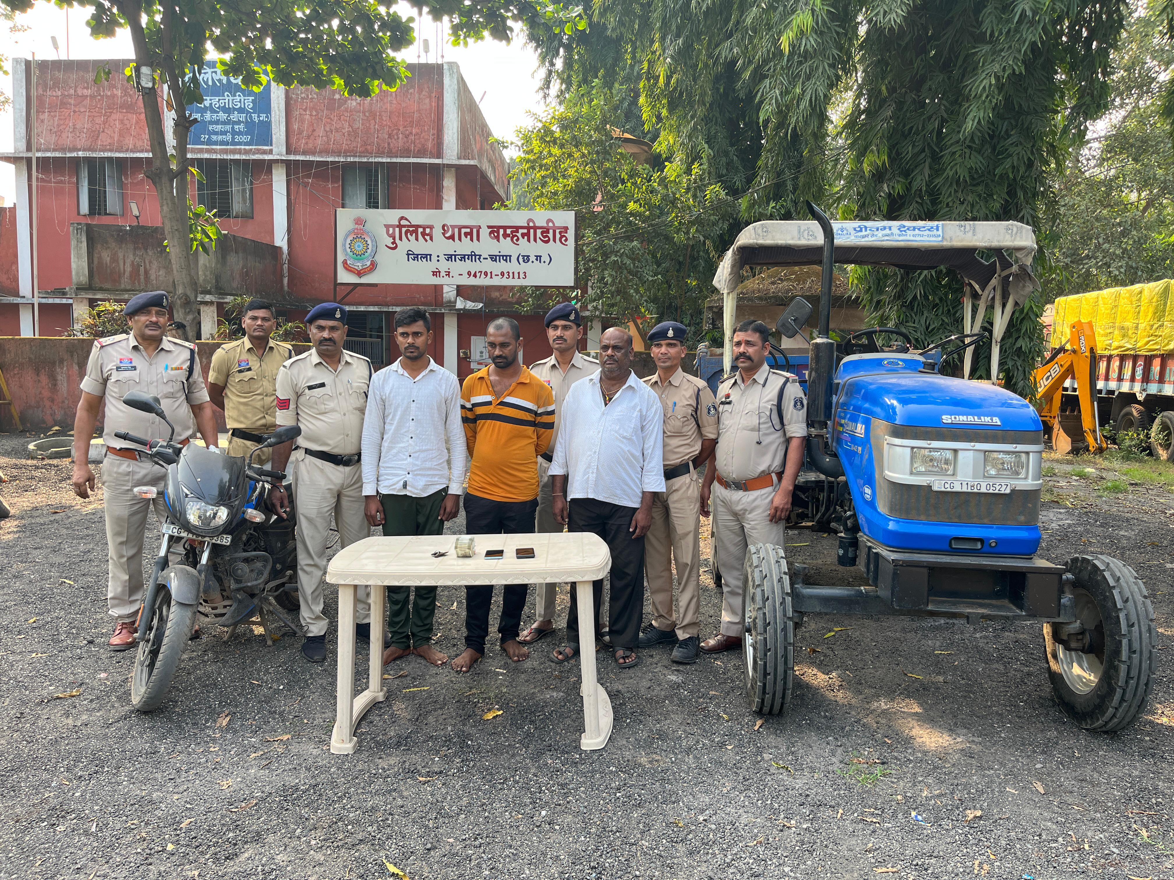 65 लाख रुपए के गबन का पर्दाफाश, पेट्रोल&hellip;