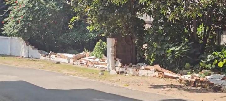 न्यायालय से सटे गुलाब कॉलोनी का अहाता तोड़ने&hellip;