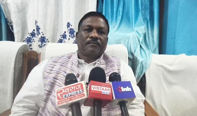 कांग्रेस में बढ़ी कलह : पूर्व विधायक बृहस्पति&hellip;