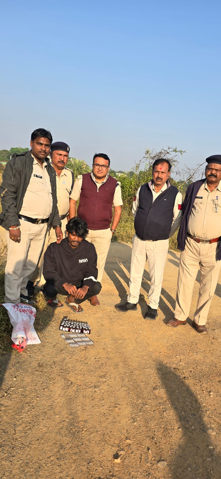 नशीले इंजेक्शन का सप्लायर चढ़ा आबकारी उड़नदस्ता टीम के हत्थे