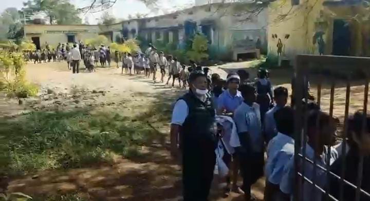 हांगकांग में रहने वाले तिब्बती धर्मगुरु सोनम लामा की प्रेरक कहानी : 15 सालों से मैनपाट के गरीब परिवारों की कर रहे सेवा