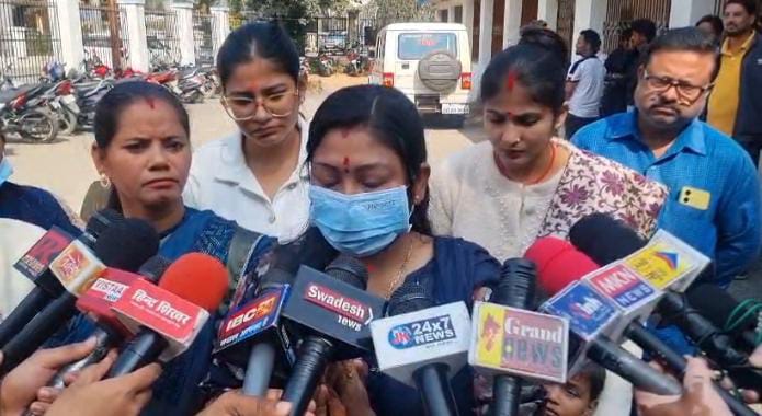 ब्राह्मण व कश्यप समाज आमने-सामने: प्रधान आरक्षक पर…