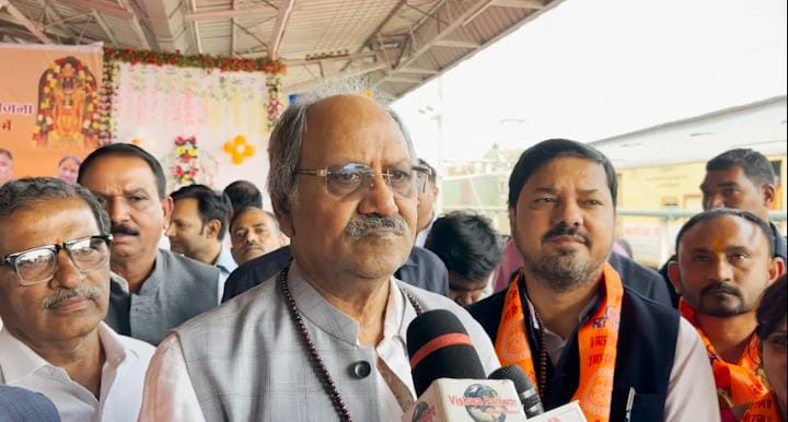 अयोध्या धाम के लिए रवाना हुई श्रद्धालुओं से…