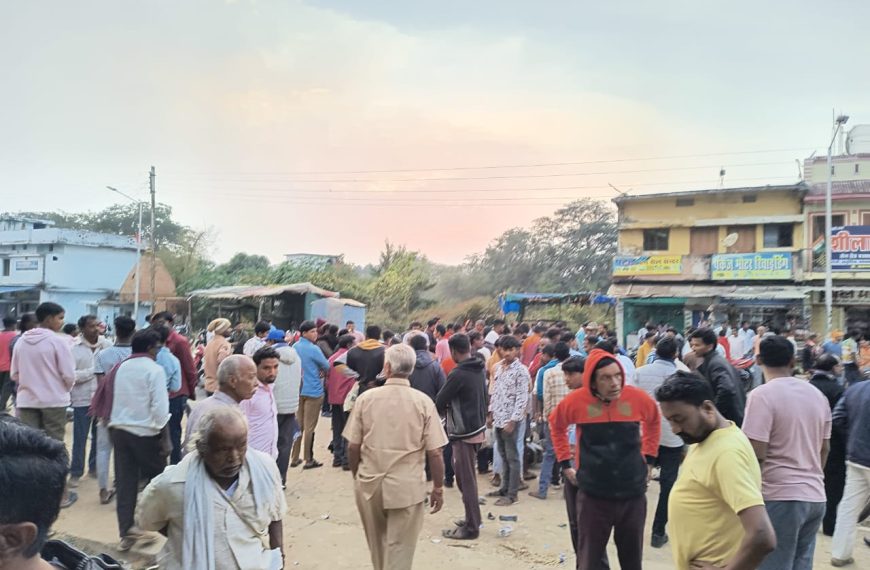 राजिम के कोपरा में रफ्तार का कहर: भीषण सड़क हादसे में महिला की मौत, पति घायल