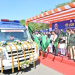 छत्तीसगढ़ को मिली 57 मोबाइल मेडिकल यूनिट्स की सौगात, मुख्यमंत्री विष्णुदेव साय ने हरी झंडी दिखाकर शुभारंभ किया